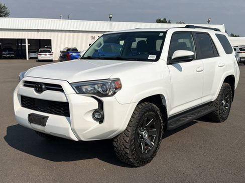 Used 2021 Toyota 4Runner Trail Special Edition AWD/4WD image 2