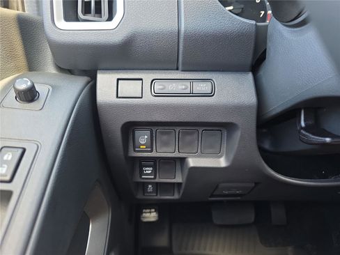 New 2026 Nissan Frontier SV AWD/4WD image 19