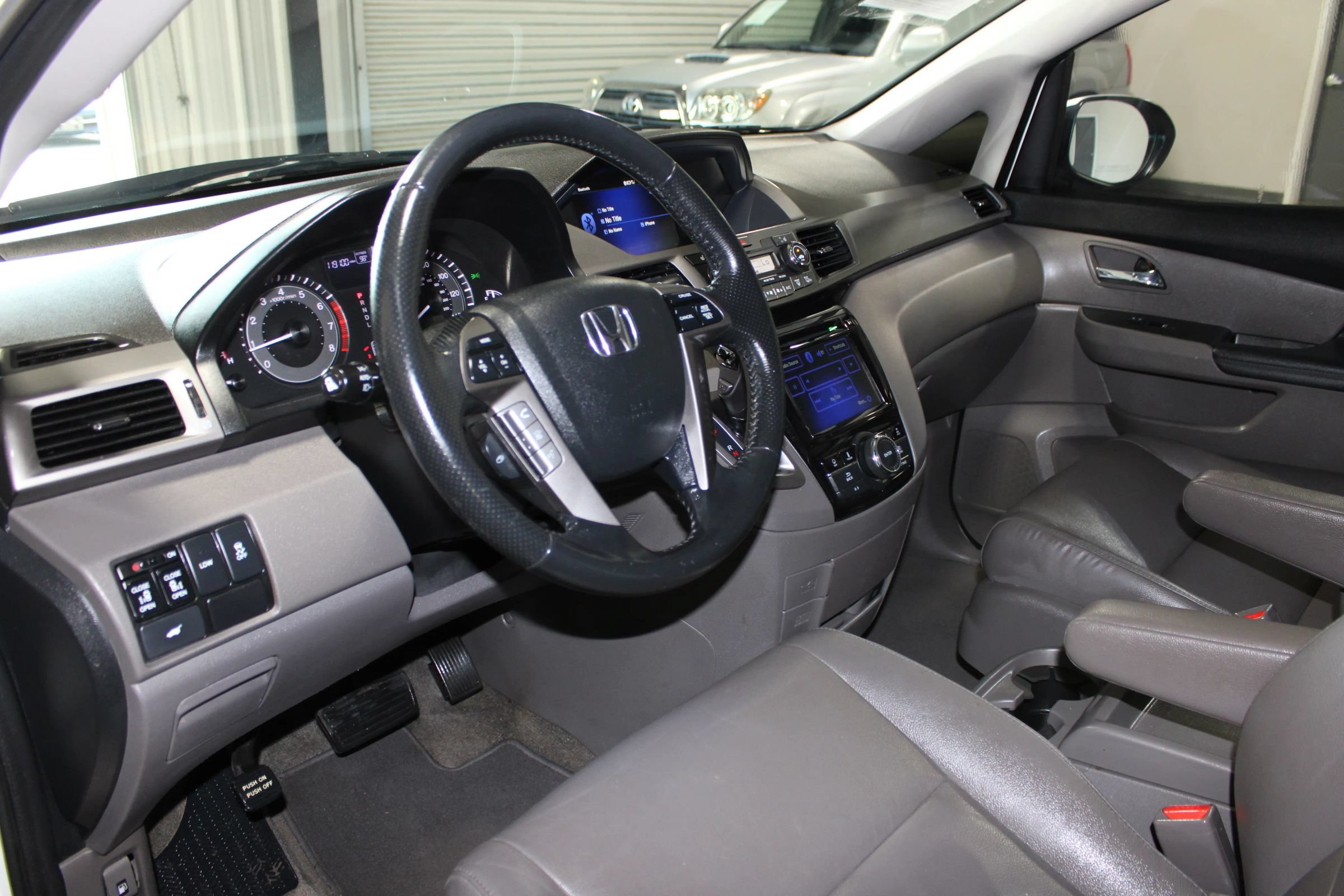 Used 2016 Honda Odyssey EX-L image 21