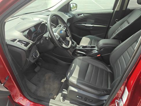 Used 2014 Ford Escape Titanium w/ Equipment Group 401A AWD/4WD image 4