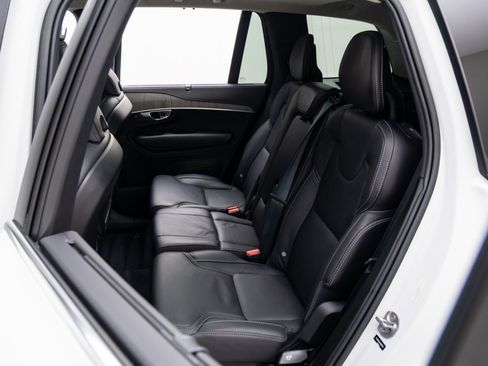 Used 2023 Volvo XC90 B6 Ultimate w/ Protection Package Premier image 17