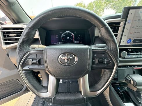 Used 2025 Toyota Tundra Limited image 33