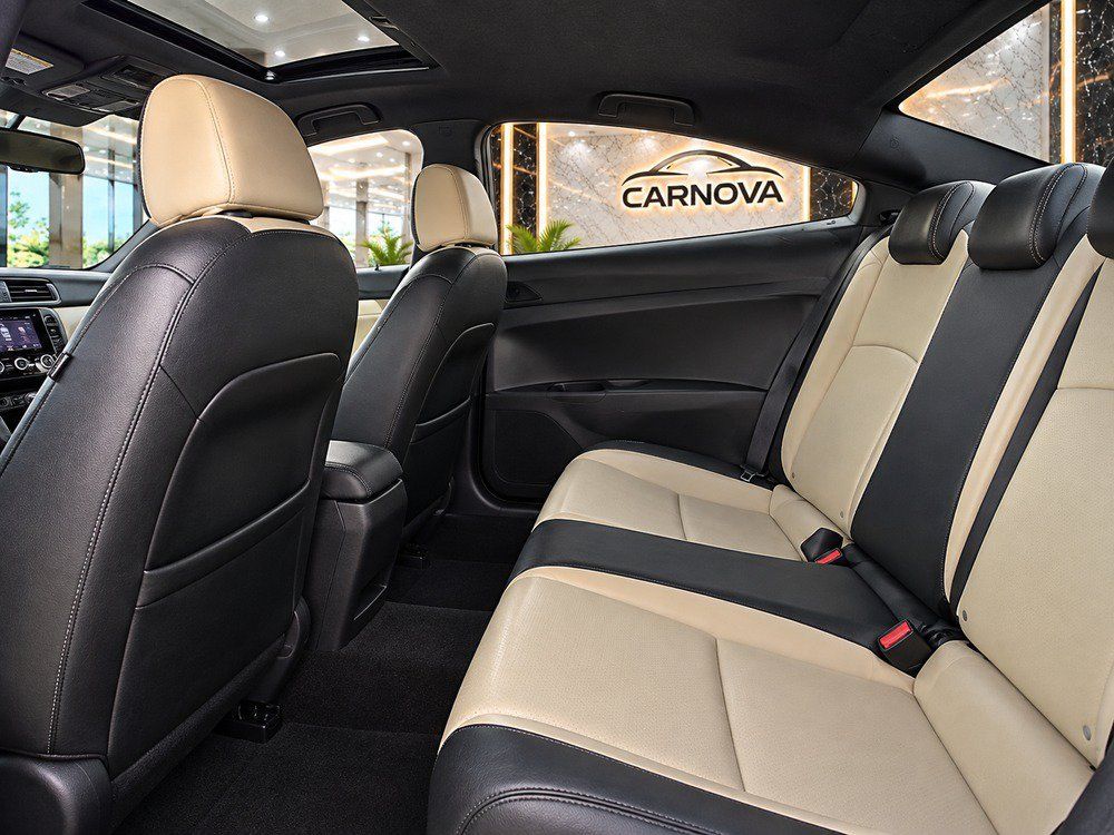 Used 2017 Honda Civic EX-L image 12