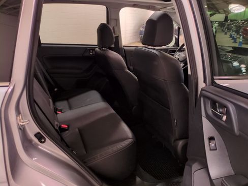 Used 2018 Subaru Forester 2.5i Limited image 12