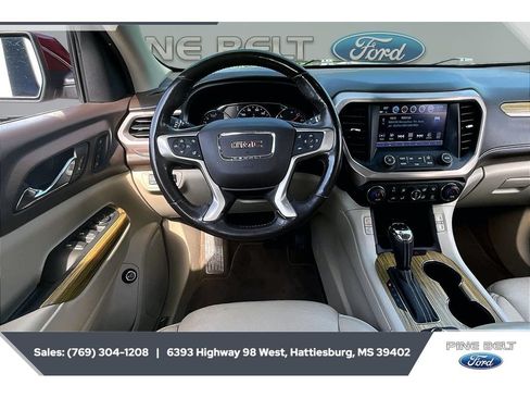 Used 2018 GMC Acadia Denali w/ Technology Package FWD image 5