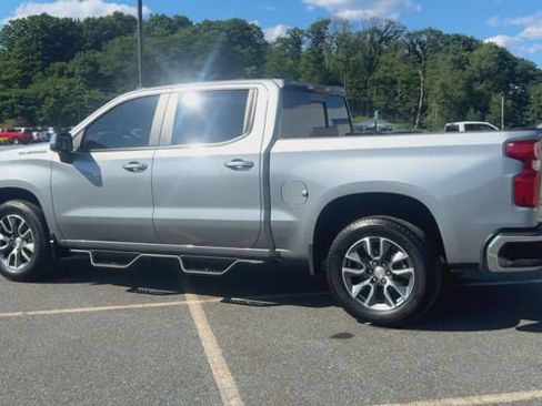 Used 2024 Chevrolet Silverado 1500 LT w/ Leather Package RWD image 6