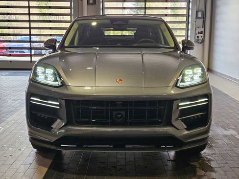 New 2026 Porsche Cayenne Turbo GT AWD/4WD image 10