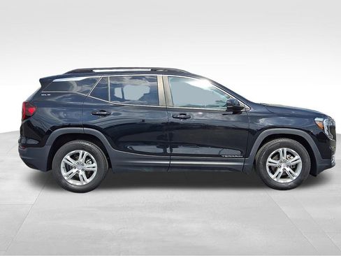 Used 2022 GMC Terrain SLE w/ Driver Convenience Package FWD image 7