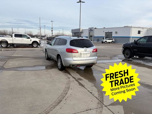 Used 2017 Buick Enclave Leather image 5