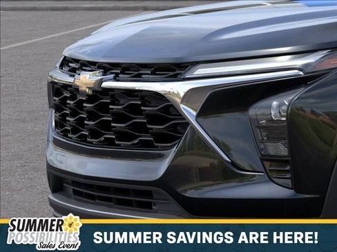 New 2026 Chevrolet Trax LT w/ Driver Confidence Package FWD image 13