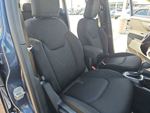 Used 2021 Jeep Renegade Sport w/ Sport Appearance Group image 10