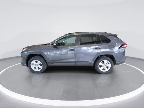 Used 2021 Toyota RAV4 XLE w/ Convenience Package AWD/4WD image 5