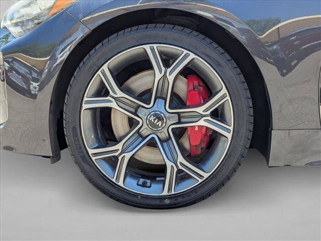 Used 2018 Kia Stinger GT RWD image 22