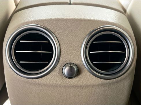 Used 2022 Mercedes-Benz GLC 300 w/ Premium Package Lite image 16