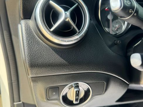 Used 2016 Mercedes-Benz CLA 250 image 27