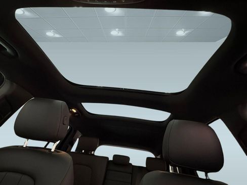 Used 2023 Mercedes-Benz GLB 250 GLB 250 image 13