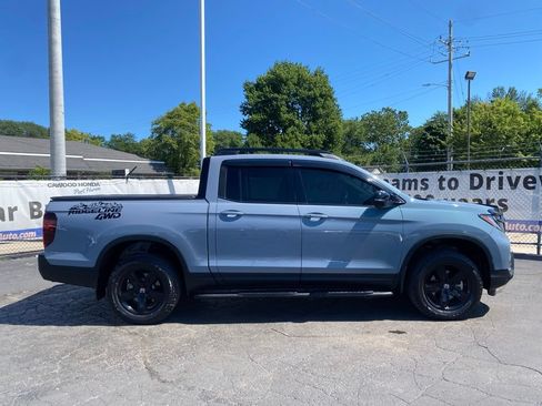 Used 2022 Honda Ridgeline Black Edition image 2