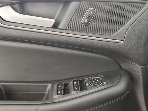 Used 2022 Ford Edge SEL image 14