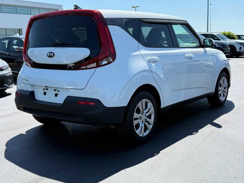 Used 2020 Kia Soul LX FWD image 4