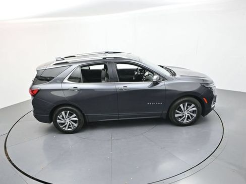 Used 2022 Chevrolet Equinox Premier FWD image 43