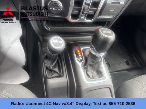 Used 2023 Jeep Wrangler Unlimited w/ Cold Weather Group AWD/4WD image 31
