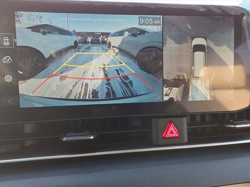 New 2026 Kia Carnival SX image 9