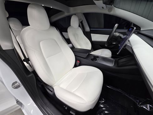 Used 2021 Tesla Model 3 Standard Range Plus image 32