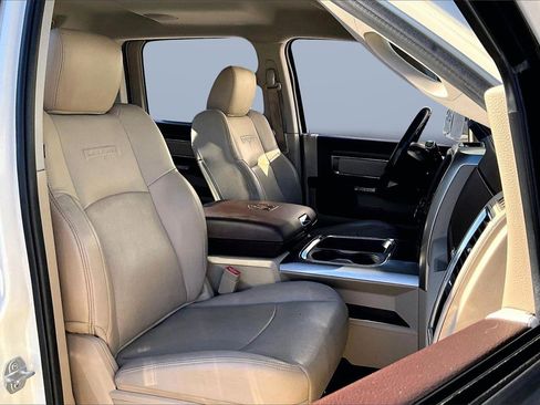 Used 2016 RAM 2500 Laramie w/ Convenience Group image 22