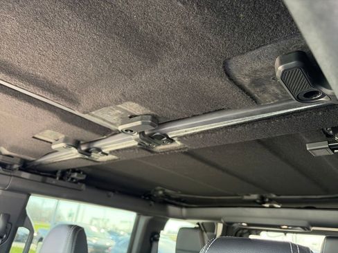 Used 2025 Ford Bronco Outer Banks image 30