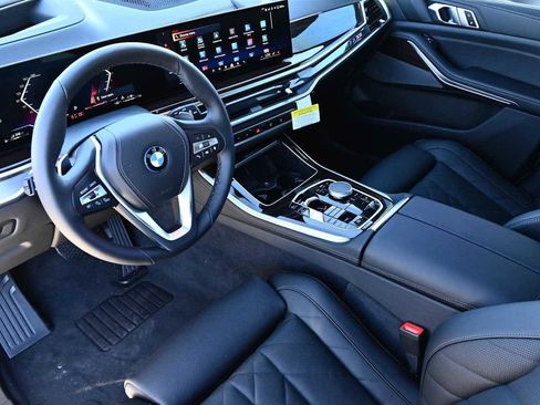 New 2026 BMW X5 xDrive50e w/ Premium Package image 7