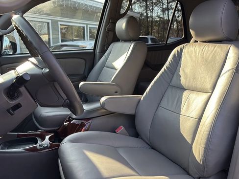 Used 2007 Toyota Sequoia Limited image 12