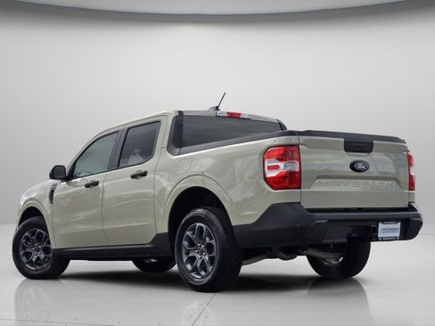Used 2025 Ford Maverick XLT w/ Equipment Group 301A AWD/4WD image 18