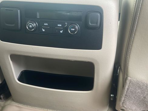 Used 2017 GMC Yukon Denali AWD/4WD image 16