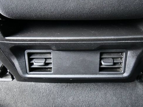 Used 2024 Chevrolet Silverado 2500 LT AWD/4WD image 17
