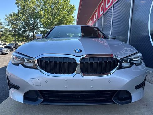 Used 2019 BMW 330i xDrive Sedan w/ Driving Assistance Package AWD/4WD image 8