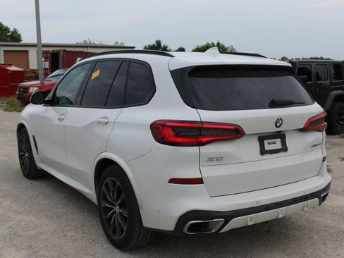Used 2019 BMW X5 xDrive40i w/ M Sport Package AWD/4WD image 4