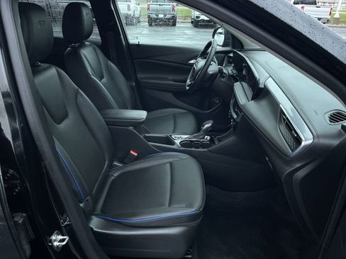Certified 2025 Buick Encore GX Sport Touring w/ Comfort Package FWD image 26