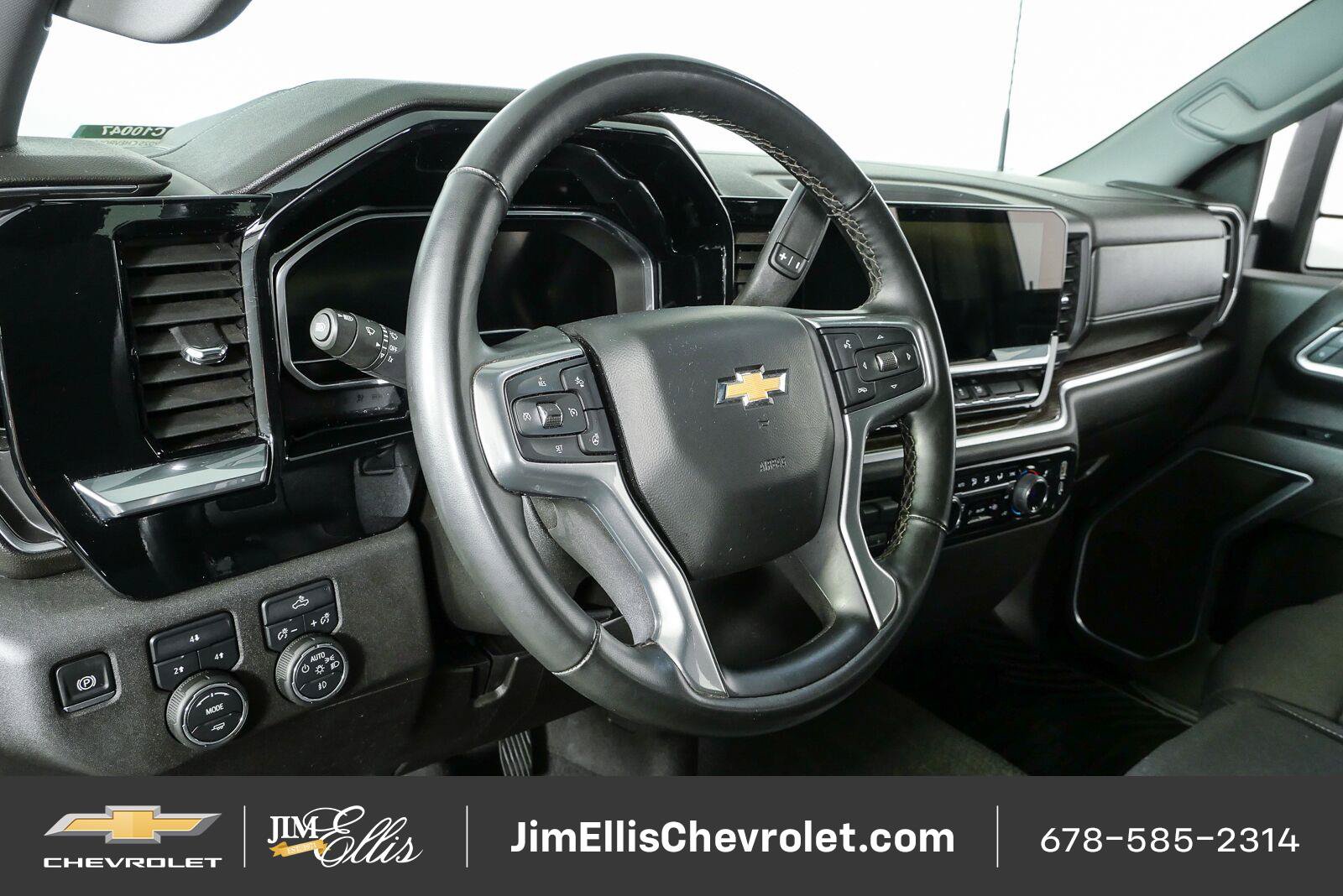 Certified 2025 Chevrolet Silverado 2500 LT w/ Convenience Package AWD/4WD image 4