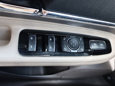 Used 2022 Lincoln Corsair Reserve w/ Equipment Group 201A image 26