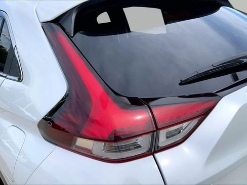 Used 2022 Mitsubishi Eclipse Cross LE FWD image 28