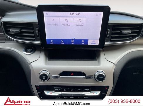 Used 2023 Ford Explorer XLT w/ Equipment Group 202A image 11