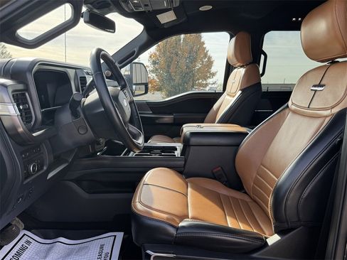 Used 2024 Ford F450 Platinum image 9