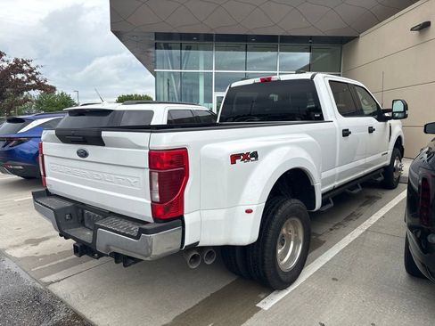 Used 2022 Ford F350 XLT w/ XLT Value Package AWD/4WD image 8