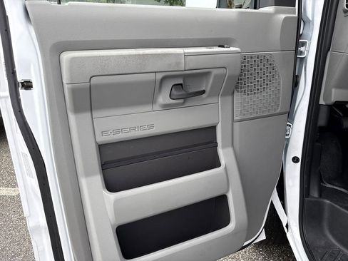 New 2026 Ford E-350 and Econoline 350 Super Duty w/ Power Equipment Group image 18