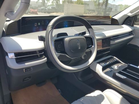 New 2026 Lincoln Navigator Black Label AWD/4WD image 14