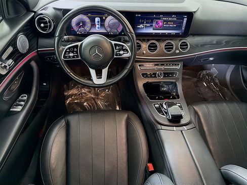 Used 2020 Mercedes-Benz E 350 Sedan w/ Premium Package image 17