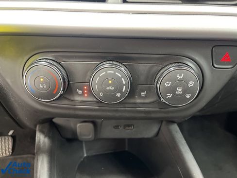 Used 2024 Chevrolet Trax RS w/ Driver Confidence Package image 25