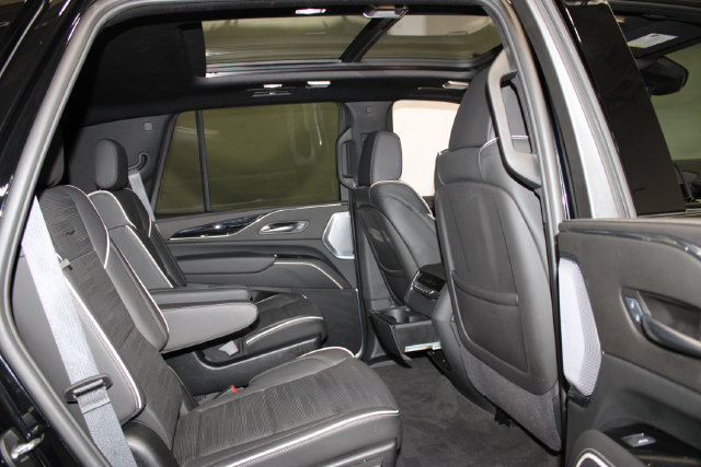 Certified 2024 Cadillac Escalade Sport w/ Touring Package AWD/4WD image 13