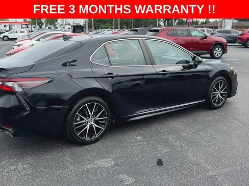Used 2021 Toyota Camry SE FWD image 8