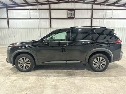 Used 2025 Nissan Pathfinder SV